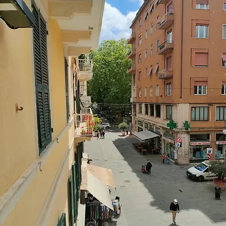 Il Balcone Sul Teatro La Spezia