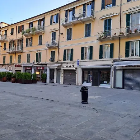 Il Balcone Sul Teatro Λα Σπέτσια